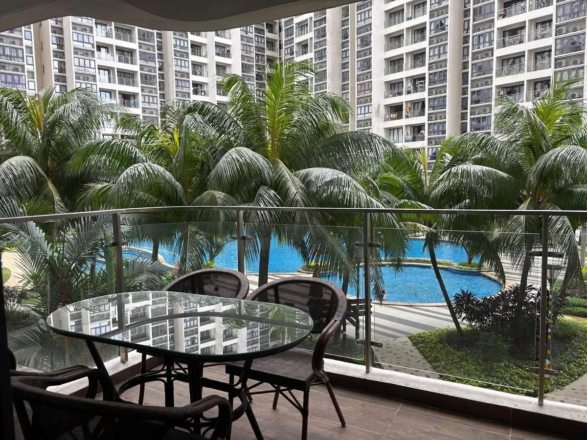 Pool View By The Beach 6-8Pax 3B3B Cozy Staycation Johor Bahru Malaysia